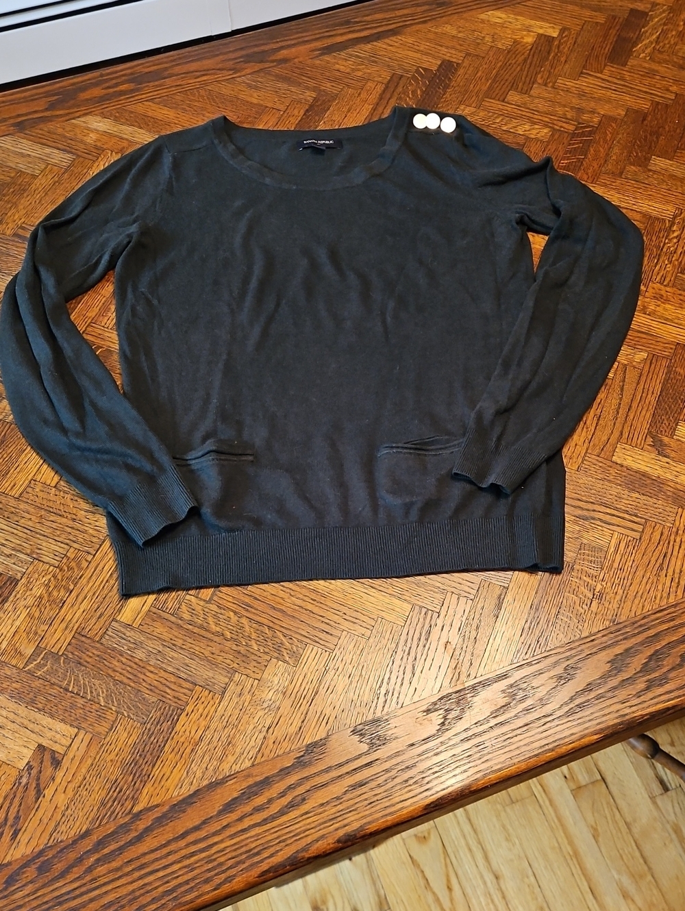 Banana Republic Dark Forest Green Crewneck Sweater with Shoulder Buttons